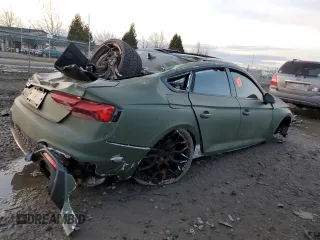 2022 Audi RS 5 Sportback z VIN WUAAWCF52NA901219, wystawiony jako Copart lot #39867793 z przebiegiem Nie podano mil oraz . Historia ofert i sprzedaży dostępna na DreamBid. Obrazek 3.