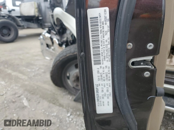 2010 Dodge 3500 Laramie z VIN 3D73Y4CLXAG172722, wystawiony jako Copart lot #85875144 z przebiegiem Nie podano mil oraz Szkoda całkowita • Salvage title. Historia ofert i sprzedaży dostępna na DreamBid. Obrazek 15.