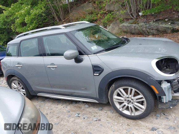 2020 MINI Countryman Cooper with VIN WMZYW5C06L3L13681, listed as a IAAI auction lot 42484453 with 87,221 mi miles and . Bid and sale history available at DreamBid. Image 12.