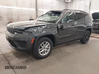 2025 Jeep Grand Cherokee Altitude X with VIN 1C4RJHAG5SC278876, listed as a IAAI auction lot 42261321 with 819 mi miles and . Bid and sale history available at DreamBid. Image 2.