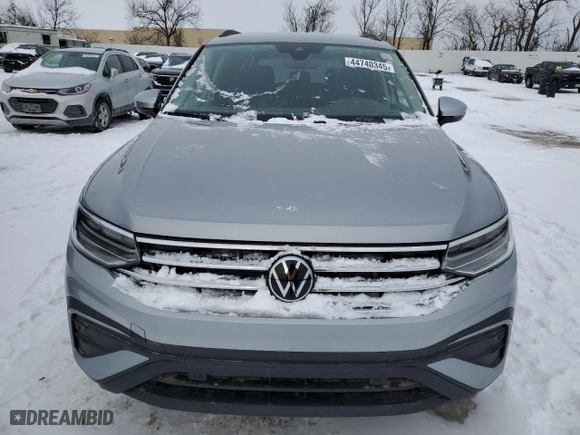 2024 Volkswagen Tiguan S with VIN 3VVFB7AX3RM165819, listed as a Copart auction lot 44740345 with 0 mi miles and Salvage Title. Bid and sale history available at carsss.com. Image 5.