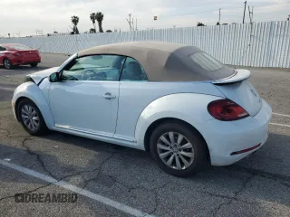 2019 Volkswagen Beetle S with VIN 3VW5DAATXKM505842, listed as a Copart auction lot 52631595 with 35,839 mi miles and Salvage title. Bid and sale history available at DreamBid. Image 2.