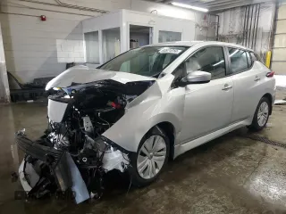 2025 Nissan LEAF S with VIN 1N4AZ1BV0SC550573, listed as a Copart auction lot 83571314 with 4,604 mi miles and Salvage Title. Bid and sale history available at carsss.com. Image 1.