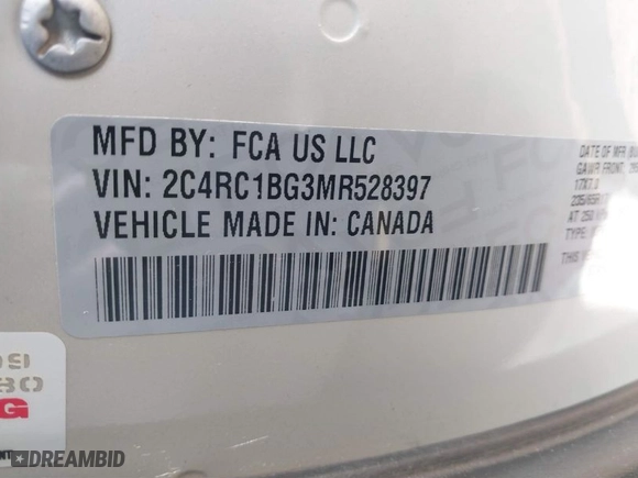 2021 Chrysler Pacifica Touring L with VIN 2C4RC1BG3MR528397, listed as a IAAI auction lot 41208821 with 91,310 mi miles. Bid and sale history available at carsss.com. Image 9.