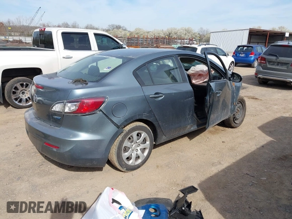 2013 Mazda Mazda3 i Sport with VIN JM1BL1U79D1739185, listed as a IAAI auction lot 41700135 with 300,823 mi miles. Bid and sale history available at carsss.com. Image 4.