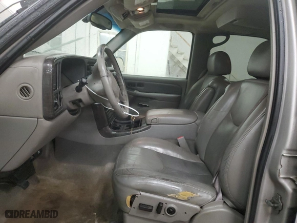 2005 GMC Yukon Denali with VIN 1GKEK63U45J222600, listed as a Copart auction lot 51329775 with 287,293 mi miles and Clean Title. Bid and sale history available at carsss.com. Image 7.