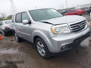 2014 Honda Pilot EX-L with VIN 5FNYF4H53EB045211, listed as a IAAI auction lot 41986709 with 145,594 mi miles. Bid and sale history available at carsss.com. Image 1.
