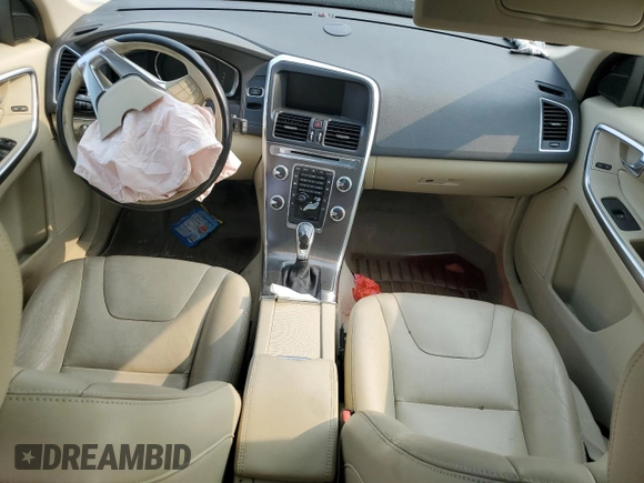 2016 Volvo XC60 T5 Premier с VIN YV4612RK0G2832277, выставлен на аукционе Copart как лот 57778135 с пробегом Не указан миль и Чистый • Clean title. История ставок и продаж доступна на DreamBid. Изображение 8.