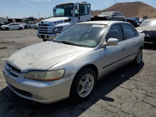 1999 Honda Accord LX z VIN JHMCG5549XC040487, wystawiony jako Copart lot #67415984 z przebiegiem 205 698 mil mil oraz Szkoda całkowita • Salvage title. Historia ofert i sprzedaży dostępna na DreamBid. Obrazek 1.