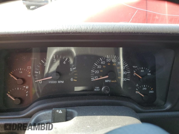 2000 Jeep Cherokee с VIN 1J4FF48S6YL129175, выставлен на аукционе Copart как лот 62481615 с пробегом Не указан миль и Списание • Salvage title. История ставок и продаж доступна на DreamBid. Изображение 9.