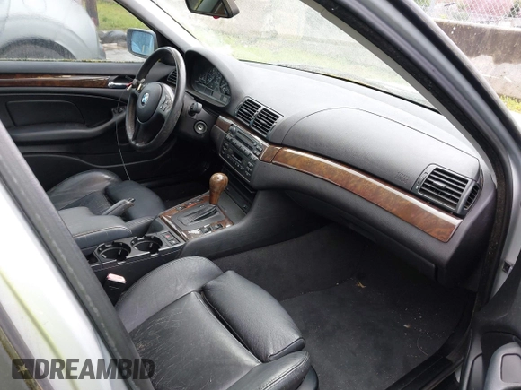 2003 BMW 3 Series 325i with VIN WBAEV33423KL83422, listed as a IAAI auction lot 41923702 with 160,043 mi miles and . Bid and sale history available at DreamBid. Image 5.