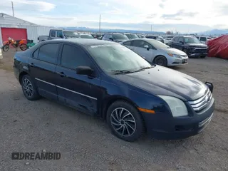 2008 Ford Fusion S with VIN 3FAHP06Z58R274400, listed as a IAAI auction lot 41788818 with 183,855 mi miles. Bid and sale history available at carsss.com. Image 1.