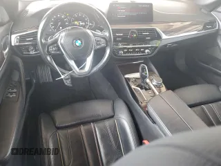 2017 BMW 5 Series 540i z VIN WBAJE5C31HG916453, wystawiony jako Copart lot #56172365 z przebiegiem 94 215 mil mil oraz Szkoda całkowita • Salvage title. Historia ofert i sprzedaży dostępna na DreamBid. Obrazek 8.