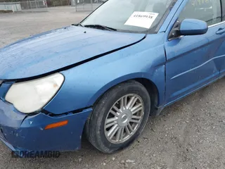 2007 Chrysler Sebring Touring with VIN 1C3LC56K47N533285, listed as a IAAI auction lot 41869938 with 189,721 mi miles and . Bid and sale history available at DreamBid. Image 12.
