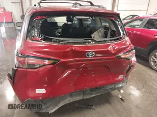 2022 Toyota Sienna XLE with VIN 5TDJRKEC2NS123067, listed as a IAAI auction lot 39982057 with 70,236 mi miles and . Bid and sale history available at DreamBid. Image 6.
