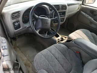 2001 GMC Sonoma SLS w/1SH Pkg with VIN 1GTDT19W618233552, listed as a Copart auction lot 64511814 with 97,794 mi miles and Salvage Title. Bid and sale history available at carsss.com. Image 8.