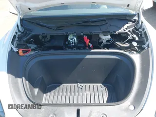 2024 Tesla Model Y с VIN 7SAYGDED8RF211112, выставлен на аукционе IAAI как лот 42176000 с пробегом 16 677 миль миль и . История ставок и продаж доступна на DreamBid. Изображение 10.