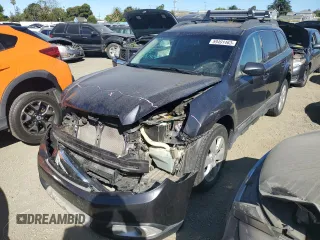 2011 Subaru Outback 2.5i Limited Pwr Moon with VIN 4S4BRBKC6B3313066, listed as a Copart auction lot 59491463 with 199,016 mi miles and Salvage Title. Bid and sale history available at carsss.com. Image 1.