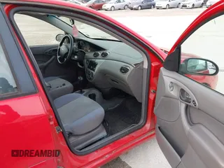 2004 Ford Focus ZTS with VIN 1FAFP38Z64W156191, listed as a IAAI auction lot 41553142 with Not Provided miles and . Bid and sale history available at carsss.com. Image 5.