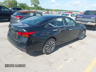 2024 Nissan Altima SV with VIN 1N4BL4DV9RN388218, listed as a IAAI auction lot 42670071 with 33,247 mi miles and . Bid and sale history available at DreamBid. Image 4.
