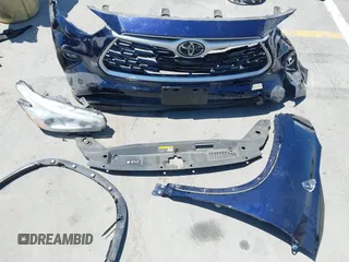 2022 Toyota Highlander LE with VIN 5TDZZRAH2NS550598, listed as a IAAI auction lot 42317212 with 42,102 mi miles and . Bid and sale history available at DreamBid. Image 12.