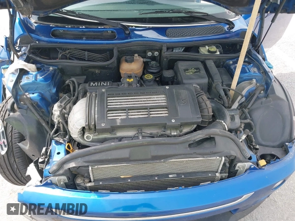 2006 MINI Convertible S with VIN WMWRH335X6TK59110, listed as a IAAI auction lot 42089085 with 101,303 mi miles and . Bid and sale history available at DreamBid. Image 10.