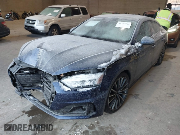 2022 Audi A5 Sportback Premium Plus z VIN WAUCBCF57NA005917, wystawiony jako IAAI lot #41362046 z przebiegiem 28 224 mil mil oraz . Historia ofert i sprzedaży dostępna na DreamBid. Obrazek 17.