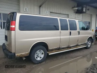 2012 Chevrolet Express Passenger 1LS z VIN 1GAZGZFA1C1125149, wystawiony jako Copart lot #51535005 z przebiegiem 199 166 mil mil oraz Czysty tytuł • Clean title. Historia ofert i sprzedaży dostępna na DreamBid. Obrazek 3.