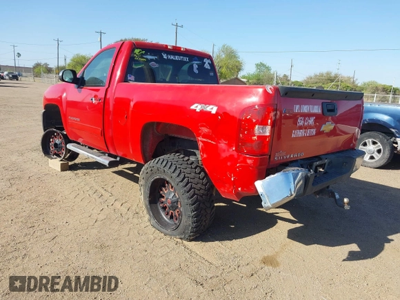 2013 Chevrolet Silverado 1500 LT with VIN 1GCNKSE09DZ136343, listed as a IAAI auction lot 41687873 with 126,594 mi miles and . Bid and sale history available at DreamBid. Image 3.