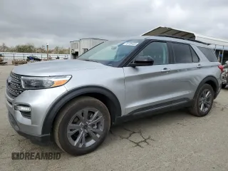 2024 Ford Explorer XLT with VIN 1FMSK7DHXRGA32630, listed as a Copart auction lot 45739405 with 885 mi miles and Salvage Title. Bid and sale history available at carsss.com. Image 1.