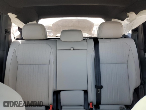 2022 Volkswagen Tiguan SE R-Line Black z VIN 3VV8B7AX2NM107364, wystawiony jako Copart lot #56123605 z przebiegiem 16 242 mil mil oraz Szkoda całkowita • Salvage title. Historia ofert i sprzedaży dostępna na DreamBid. Obrazek 10.