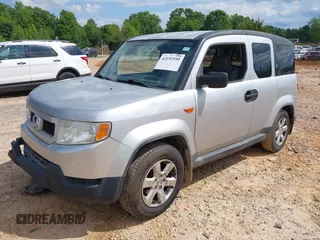 2010 Honda Element EX z VIN 5J6YH1H7XAL003727, wystawiony jako IAAI lot #42192550 z przebiegiem 178 024 mil mil oraz . Historia ofert i sprzedaży dostępna na DreamBid. Obrazek 17.
