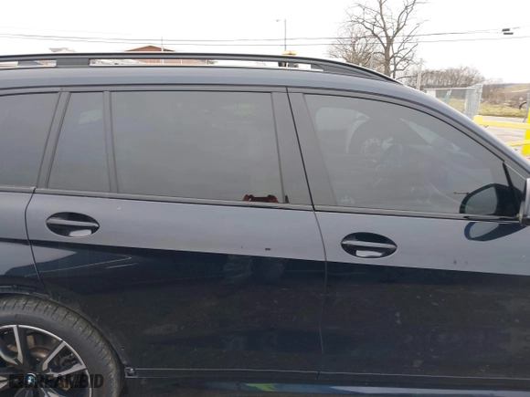 2022 BMW X7 xDrive40i with VIN 5UXCW2C08N9L13169, listed as a IAAI auction lot 41726947 with 59,752 mi miles. Bid and sale history available at carsss.com. Image 14.