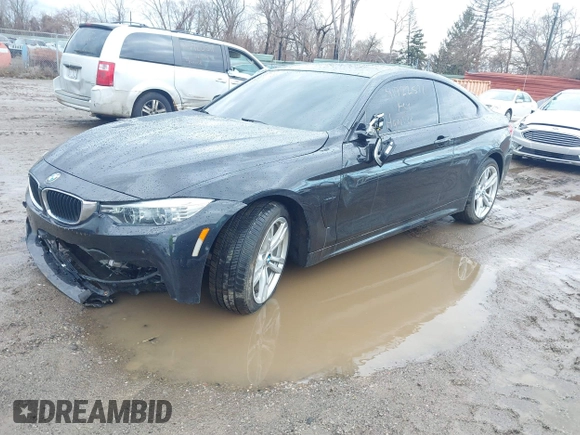 2014 BMW 4 Series 435i xDrive с VIN WBA3R5C57EK187561, выставлен на аукционе IAAI как лот 41722571 с пробегом 79 681 миль миль и . История ставок и продаж доступна на DreamBid. Изображение 2.