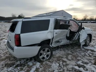 2019 Chevrolet Suburban Premier with VIN 1GNSKJKC6KR336564, listed as a Copart auction lot 84192464 with 44,581 mi miles and Salvage Title. Bid and sale history available at DreamBid. Image 3.