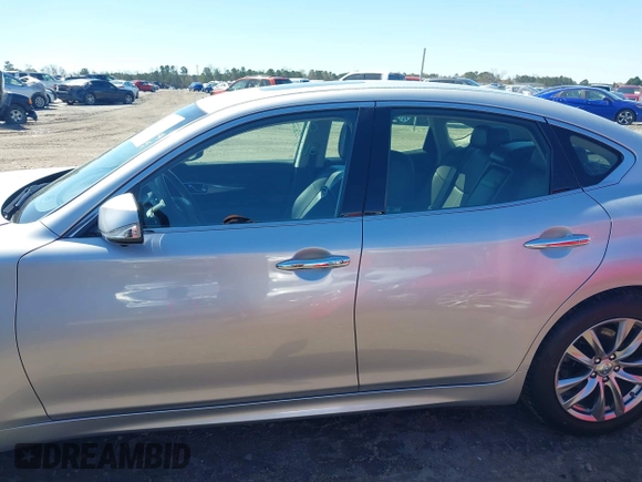 2017 Infiniti Q70 3.7 with VIN JN1BY1AP3HM740250, listed as a IAAI auction lot 41858552 with 173,907 mi miles and . Bid and sale history available at DreamBid. Image 14.