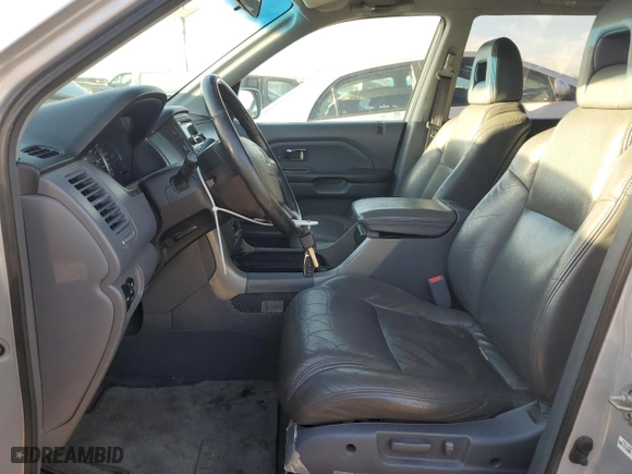 2004 Honda Pilot EX with VIN 2HKYF18624H589299, listed as a Copart auction lot 86520754 with 136,397 mi miles and Salvage Title. Bid and sale history available at carsss.com. Image 7.