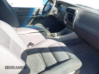 2001 Ford Explorer Sport с VIN 1FMYU70E71UB52584, выставлен на аукционе IAAI как лот 41632548 с пробегом 118 026 миль миль и . История ставок и продаж доступна на DreamBid. Изображение 5.