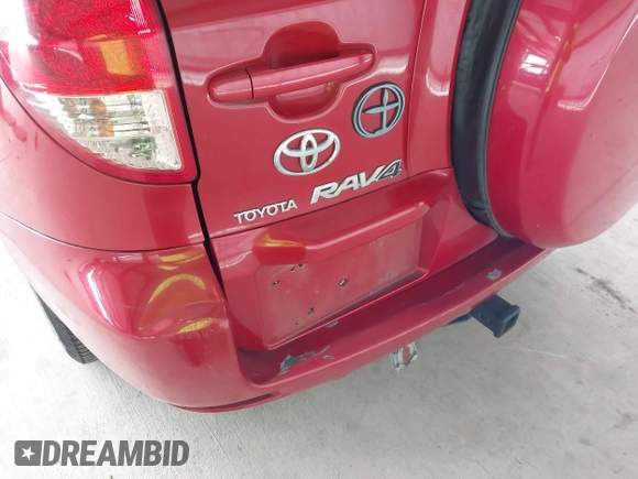 2008 Toyota RAV4 Ltd with VIN JTMBK31V886047140, listed as a IAAI auction lot 42077469 with 191,057 mi miles. Bid and sale history available at carsss.com. Image 13.