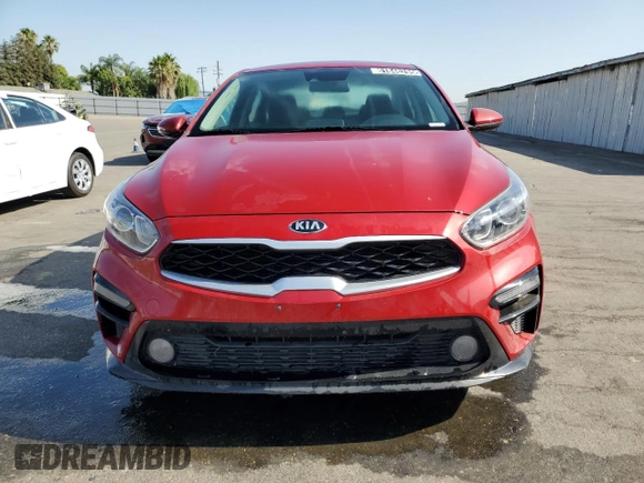 2019 Kia Forte LXS z VIN 3KPF24AD8KE126372, wystawiony jako Copart lot #61846295 z przebiegiem 94 393 mil mil oraz Czysty tytuł • Clean title. Historia ofert i sprzedaży dostępna na DreamBid. Obrazek 5.