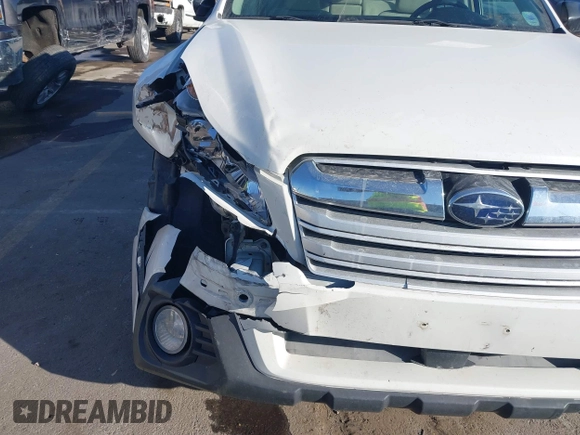 2014 Subaru Outback 2.5i with VIN 4S4BRBAC7E3271755, listed as a IAAI auction lot 41422901 with 139,510 mi miles. Bid and sale history available at carsss.com. Image 6.