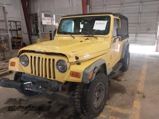2005 Jeep Wrangler Unlimited with VIN 1J4FA44S95P373346, listed as a IAAI auction lot 41707821 with 175,865 mi miles. Bid and sale history available at carsss.com. Image 2.