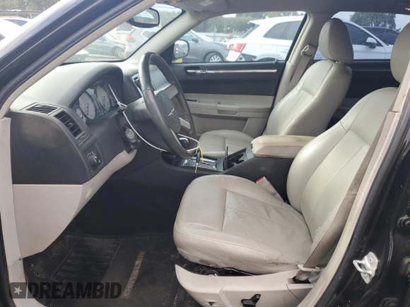 2007 Chrysler 300 Signature with VIN 2C3KA53G57H877394, listed as a Copart auction lot 71302834 with 134,697 mi miles and Salvage Title. Bid and sale history available at carsss.com. Image 7.