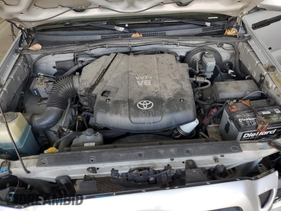2007 Toyota Tacoma z VIN 5TEMU52N27Z372431, wystawiony jako Copart lot #56699575 z przebiegiem 284 462 mil mil oraz Szkoda całkowita • Salvage title. Historia ofert i sprzedaży dostępna na DreamBid. Obrazek 11.