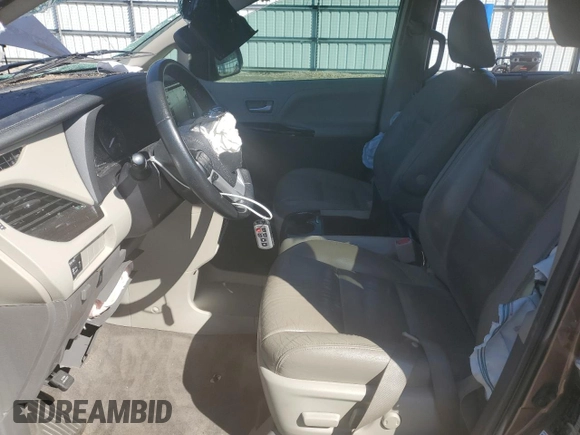 2019 Toyota Sienna XLE Auto Access Seat with VIN 5TDYZ3DC8KS982553, listed as a Copart auction lot 49378595 with 66,481 mi miles and Salvage Title. Bid and sale history available at carsss.com. Image 7.