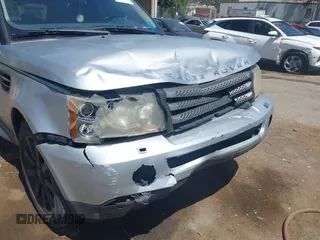 2006 Land Rover Range Rover Sport HSE с VIN SALSF254X6A978967, выставлен на аукционе IAAI как лот 42292380 с пробегом 145 782 миль миль и . История ставок и продаж доступна на DreamBid. Изображение 6.