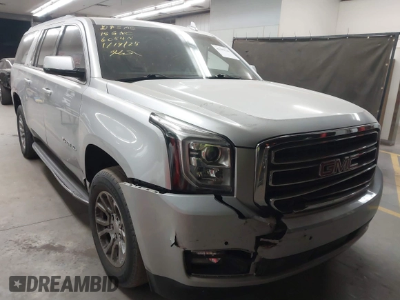 2018 GMC Yukon XL SLT with VIN 1GKS2GKC3JR116054, listed as a IAAI auction lot 41399326 with 88,017 mi miles. Bid and sale history available at carsss.com. Image 1.