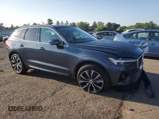 2022 Volvo XC60 Momentum with VIN YV4L12RKXN1970866, listed as a Copart auction lot 63609075 with 39,189 mi miles and Salvage title. Bid and sale history available at DreamBid. Image 4.