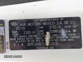 2020 Kia Forte LXS with VIN 3KPF24AD7LE152818, listed as a IAAI auction lot 39011840 with 79,029 mi miles. Bid and sale history available at carsss.com. Image 9.