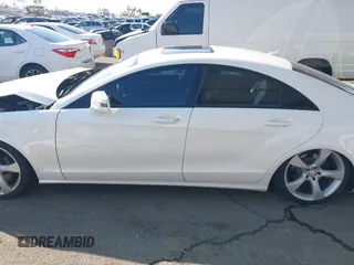 2014 Mercedes-Benz CLS-Class CLS 550 with VIN WDDLJ7DB9EA108235, listed as a IAAI auction lot 41425861 with 94,073 mi miles. Bid and sale history available at carsss.com. Image 15.